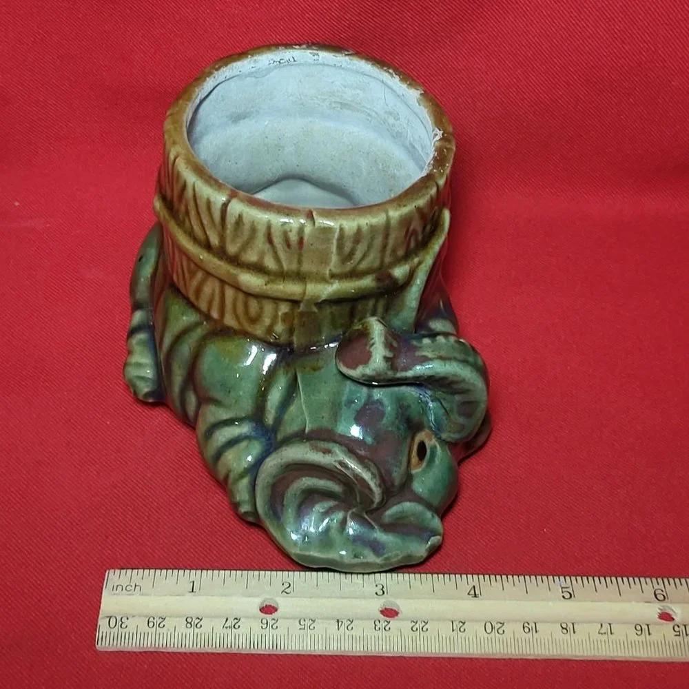 VTG Planter Pot Green Lucky Trunk Up Baby Elephant Ceramic